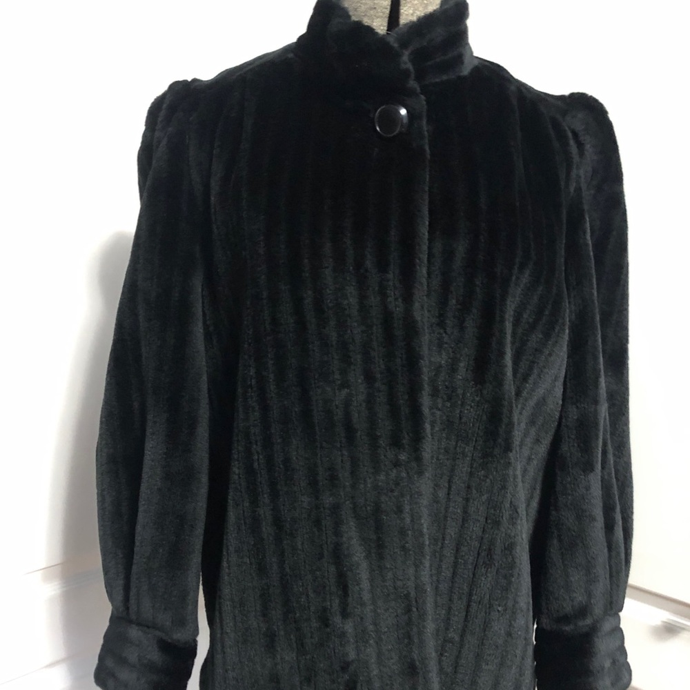 Vintage black faux fur jacket S/M